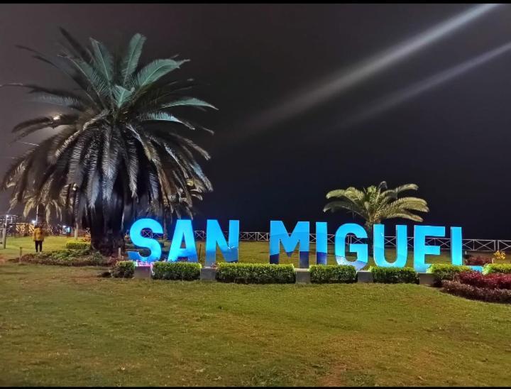 Departamento Frente Al Mar Appartamento *